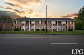 Building Photo - 3320 Arlington Ave