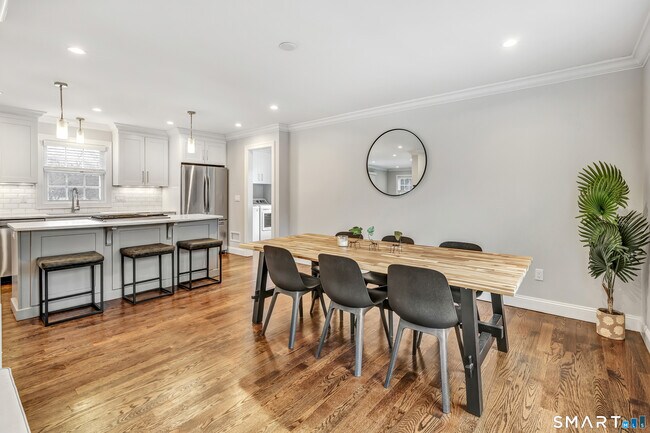 Building Photo - 44 Morehouse Hwy