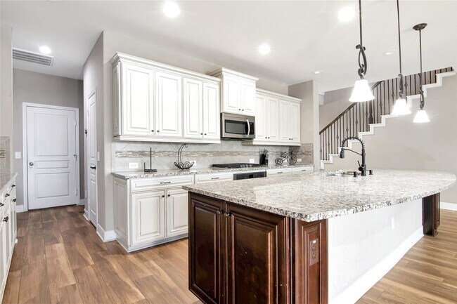 Building Photo - 5203 Kingship Ct