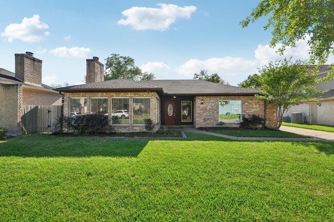 Building Photo - 1006 Glacier Hill Dr