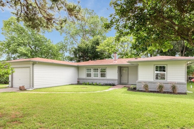 Building Photo - 1211 Kirsten St