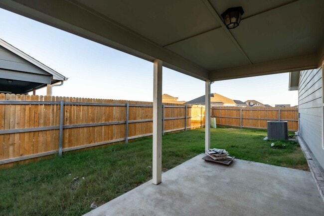 Building Photo - New Build Simmons Home and RARE - 4 Bedroom Owasso home