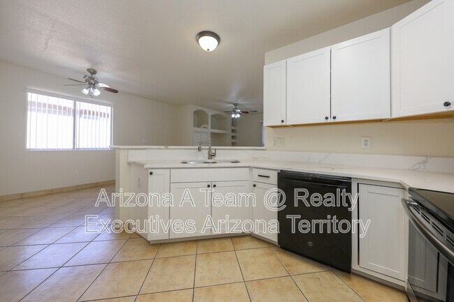 Building Photo - 7041 Mitchell Flyer Rd