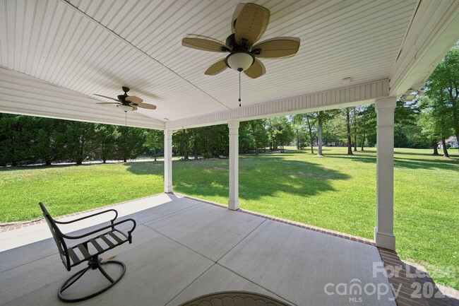 Building Photo - 7107 Nesbit Rd
