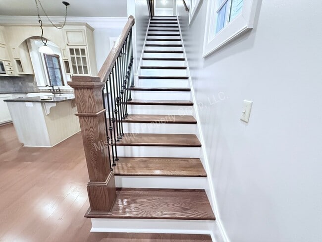 Building Photo - 3BR/3.2BA For Rent