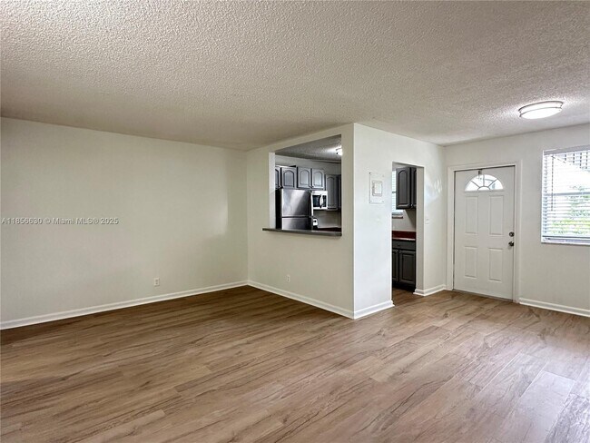 Primary Photo - 5661 SW 36th Ct