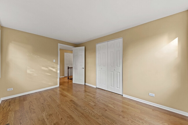 Building Photo - 1121 Belmar Ln
