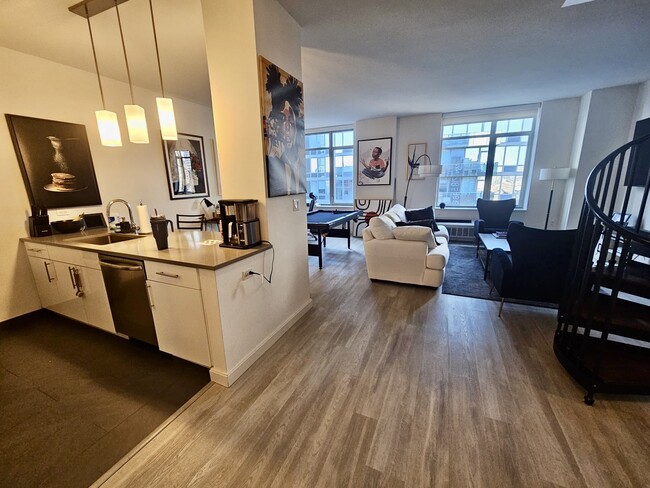 Interior Photo - The Giovanni