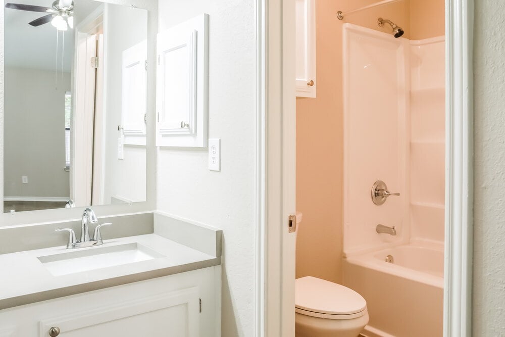 Building Photo - 605 Cox St