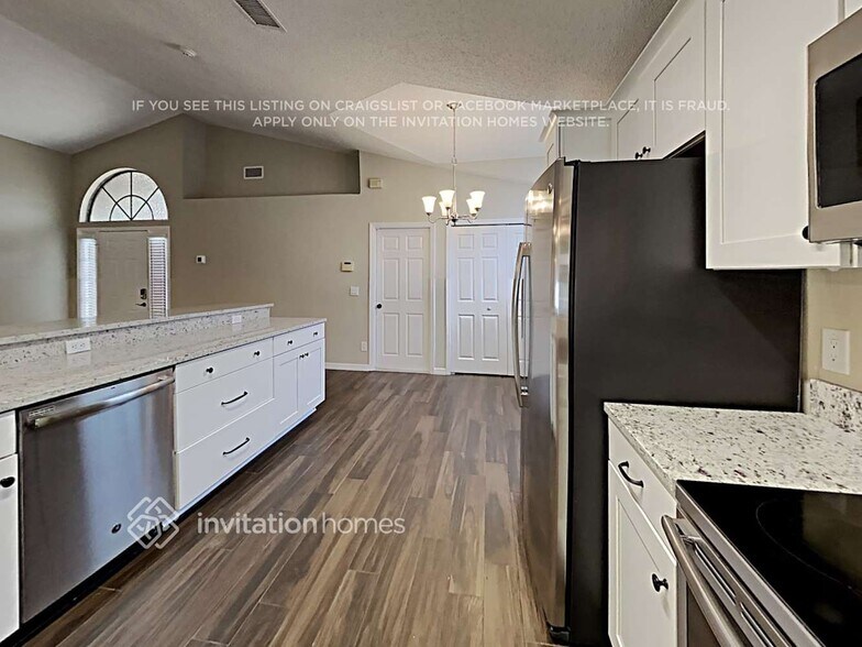 Building Photo - 485 Brightview Dr