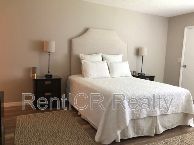 Building Photo - 298 Cypress Ln