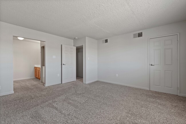 Building Photo - 3705 Lisa Ct