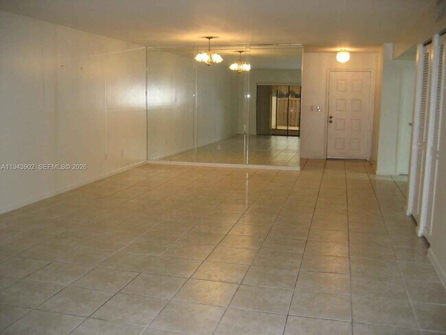 Building Photo - Southwest 115th Place, Miami, FL 33173 - 3 BR 2 BA single-family home