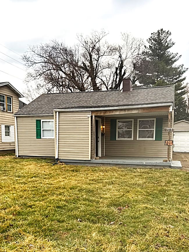 Building Photo - 1905 Sheffield St