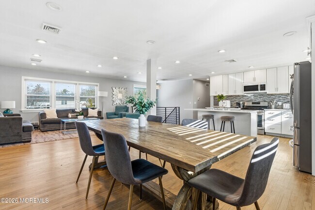 Building Photo - 280 Oakley Ave