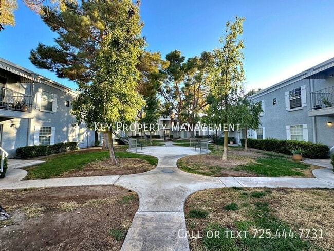Building Photo - 3823 S Maryland Pkwy