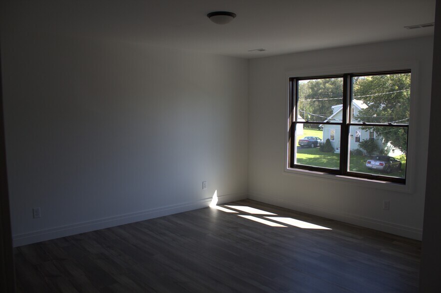 Building Photo - 4266 Greenfield Pkwy