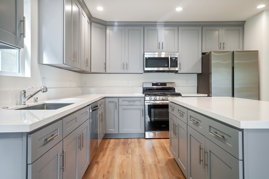 Building Photo - 5187 20th St