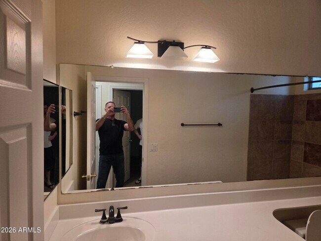 Building Photo - 7809 S 18th Way