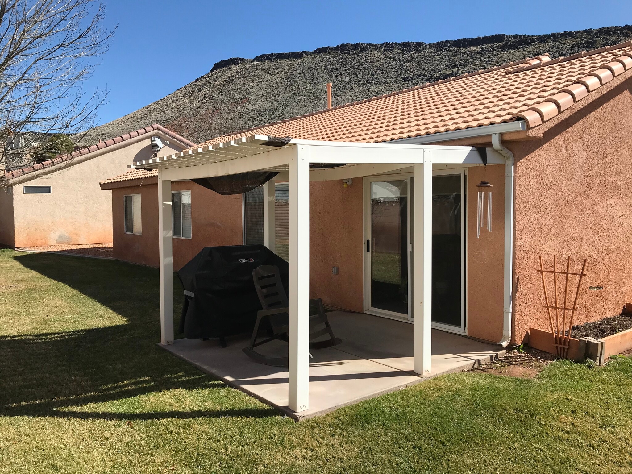Building Photo - 524 S Indian Hills Dr