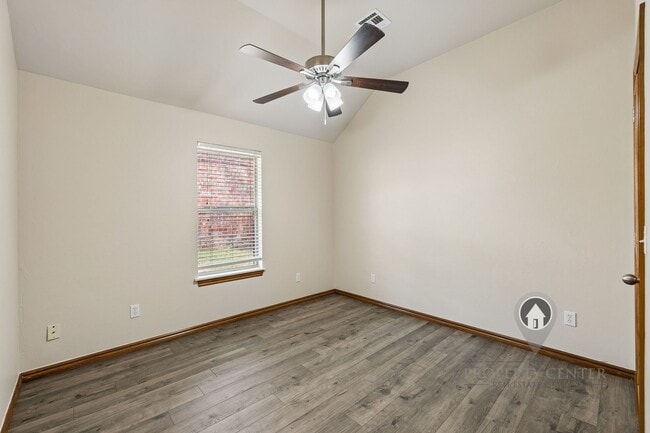 Building Photo - 716 Tuscany Way