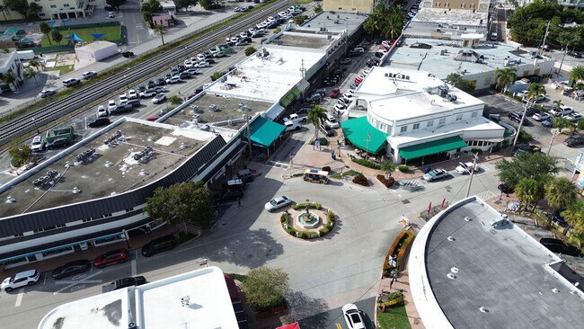 Building Photo - 333 SE Martin Ave