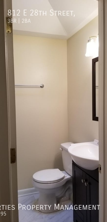 Building Photo - 812 E 28th St