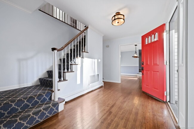 Building Photo - 35 Turner Dr