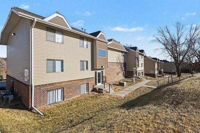 Building Photo - 11730 Arbor St