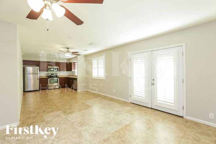 Building Photo - 5106 S Fairfield Dr