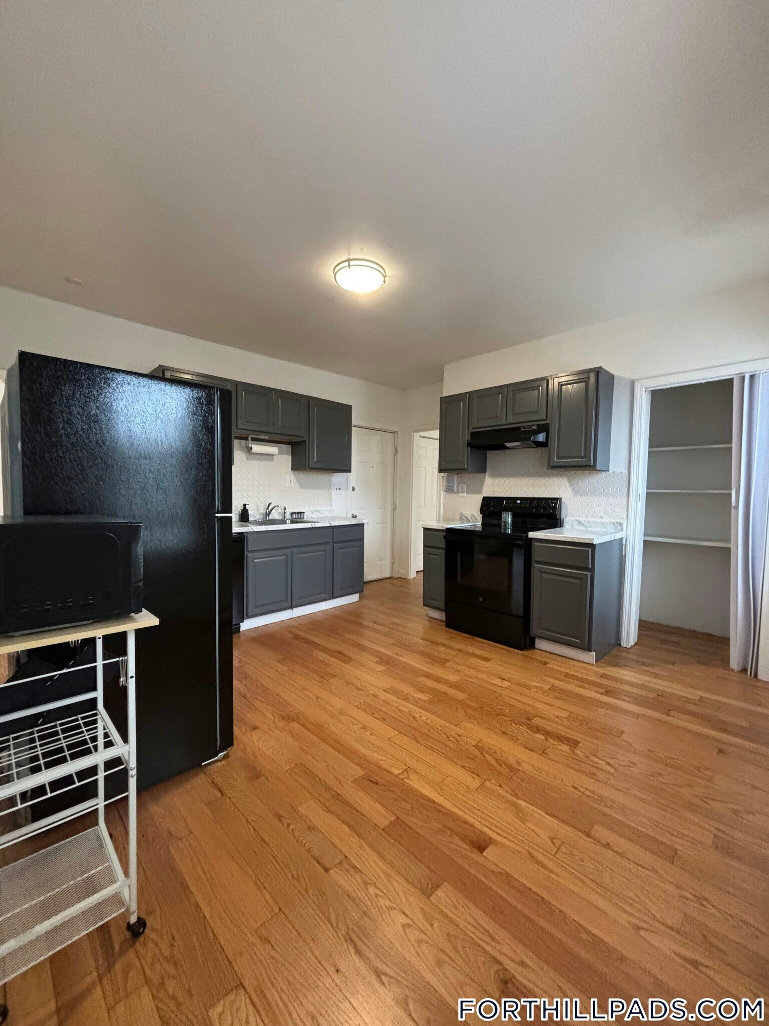 Building Photo - 155 Centre St