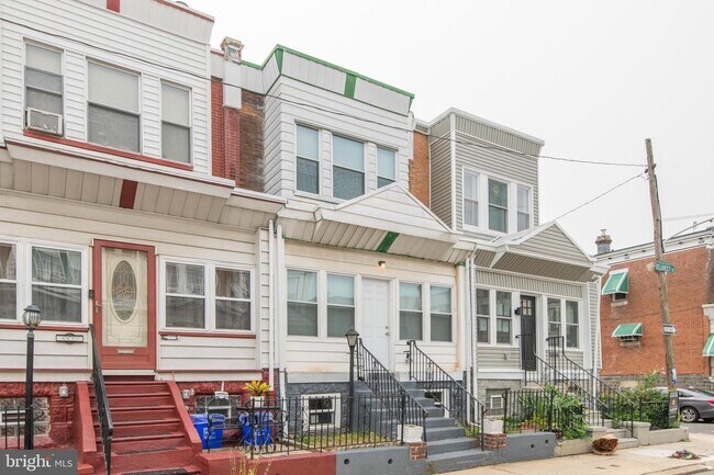 Building Photo - 5524 Delancey St