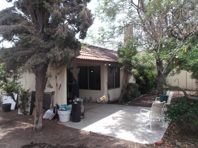 Building Photo - 11226 S Tomi Dr