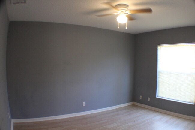 Building Photo - 16302 87th Ln N