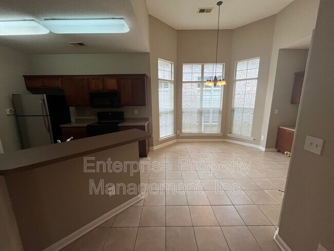Building Photo - 5236 Laurel Home Cove
