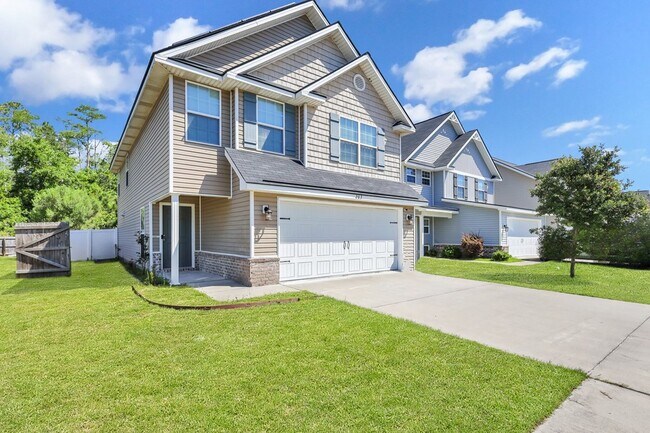 Building Photo - 203 Grandview Dr
