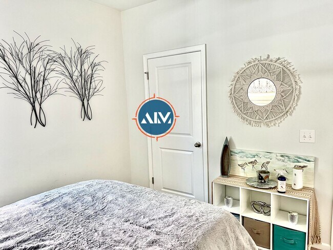 Building Photo - Gorgeous 3BR House at Heritage, New Riverside – Available April 7!