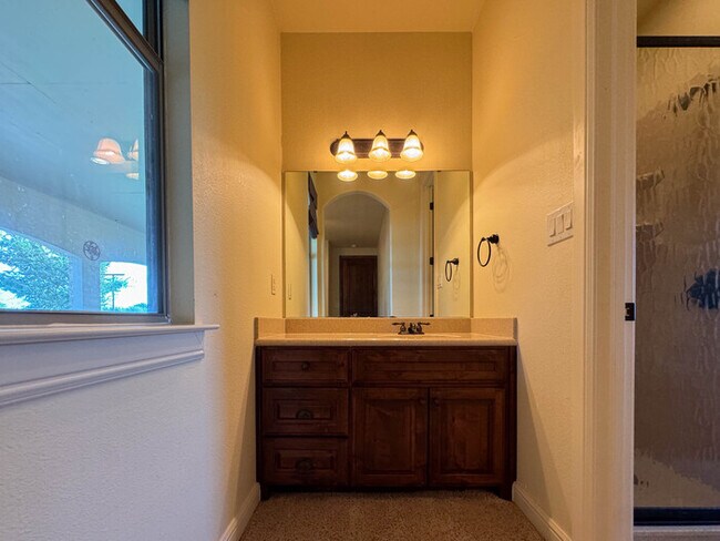 Building Photo - 1559 E Blackjack Rd E