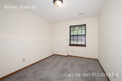 Building Photo - 4813 Woodward-