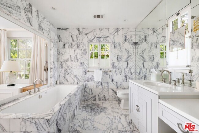 Building Photo - 6650 Whitley Terrace