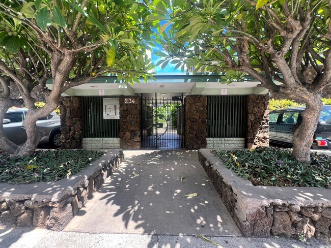 Primary Photo - Ohua Gardens studio in Waikiki