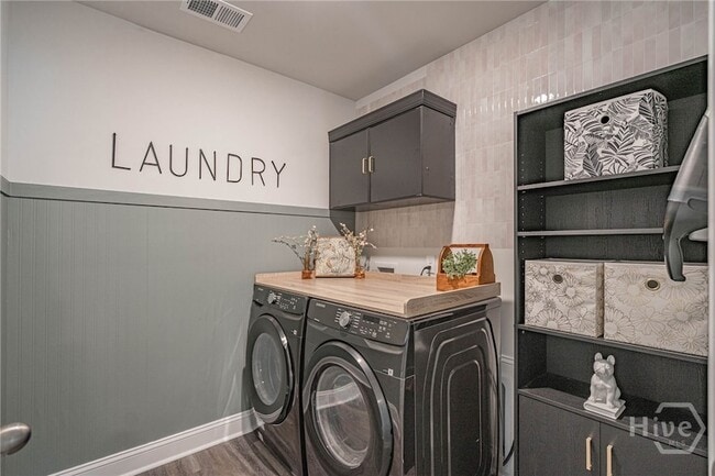 Building Photo - 756 Logging Hl Dr