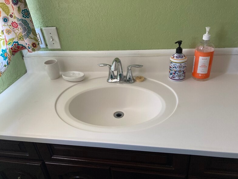 Building Photo - 1044 23rd St