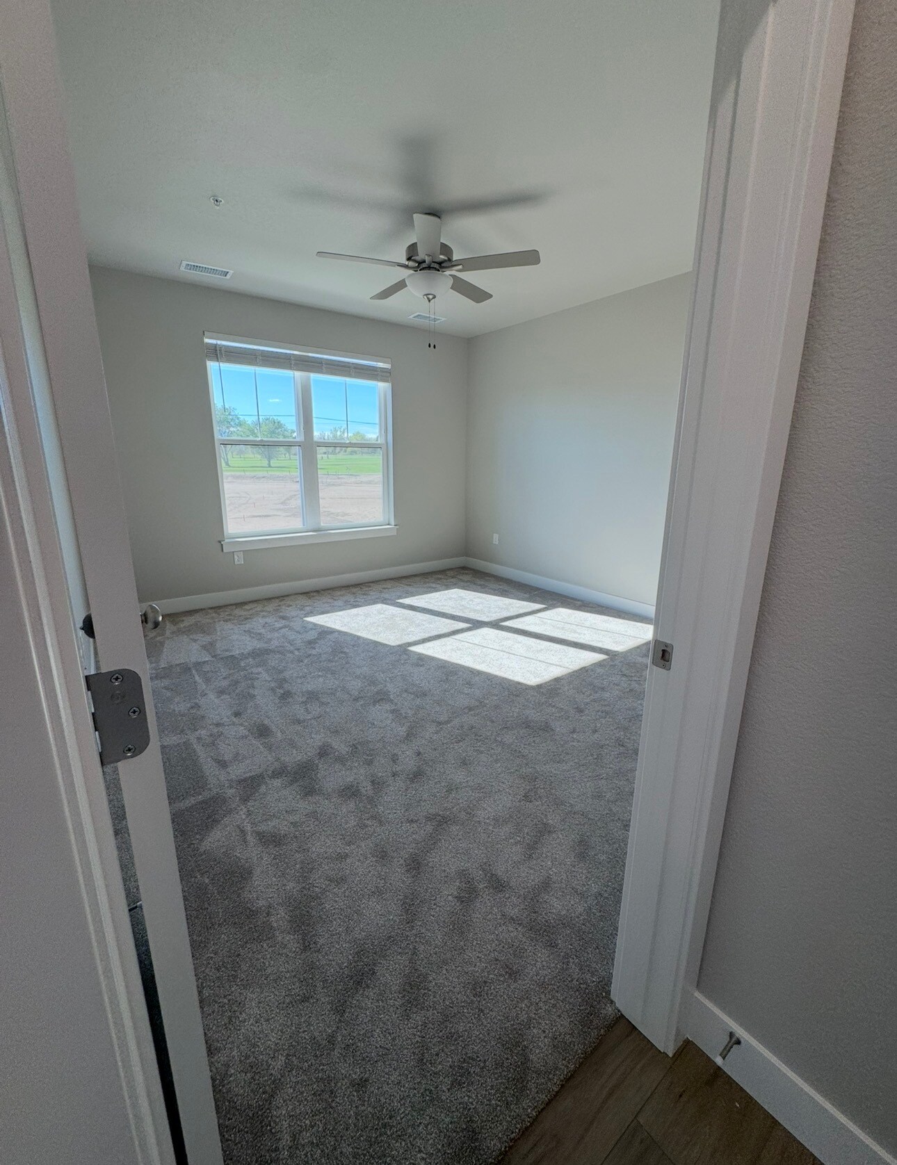 Master Bedroom - 265 High Point Dr