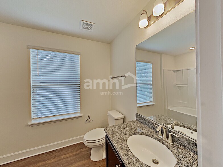 Building Photo - 8595 Highfield Ave