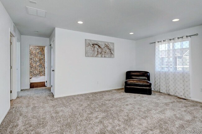 Building Photo - 36 N Uriah St