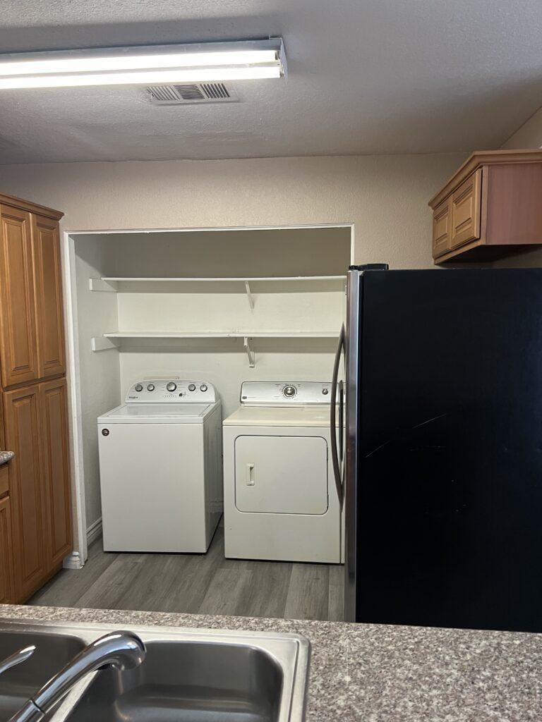 Building Photo - 3150 Soft Breezes Dr