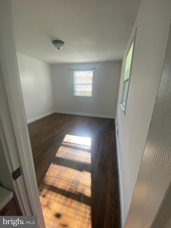 Building Photo - 7402 Lenham Dr
