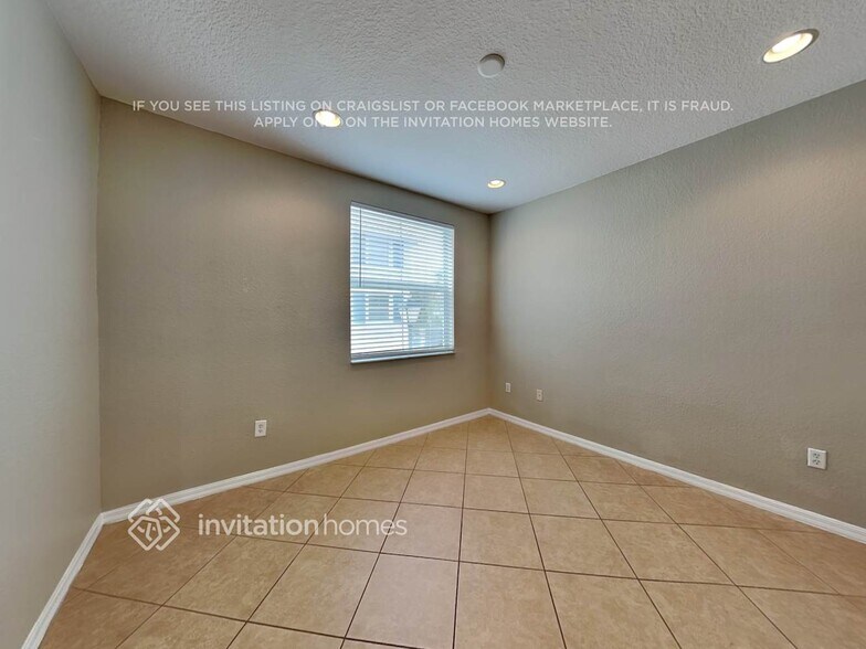 Building Photo - 1382 Vía De Pepi