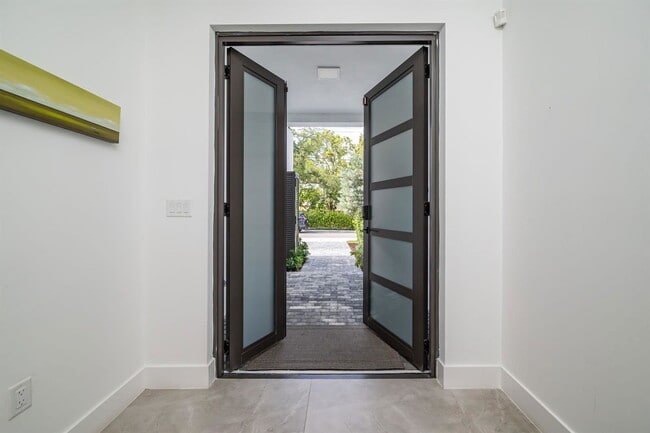 Building Photo - 6864 SW 80th St